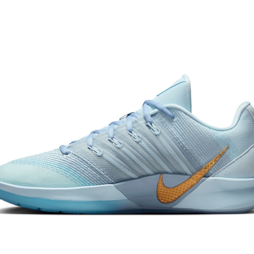 Nike Sabrina 3 “Blueprint” BRAND NEW/NEVER WORN in Women’s 7.5/ Men’s 6/ Youth 6